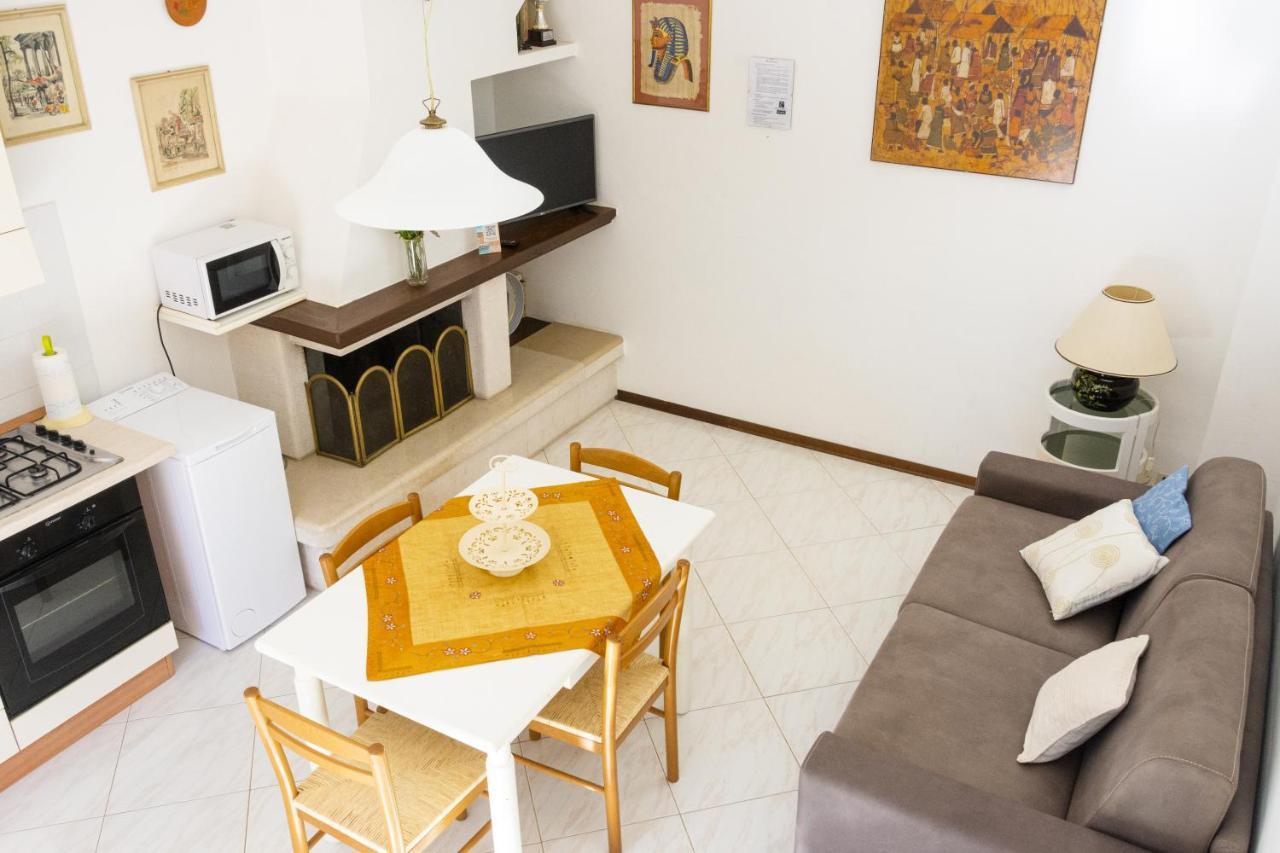 Appartamenti La Casina Porto Azzurro Eksteriør bilde