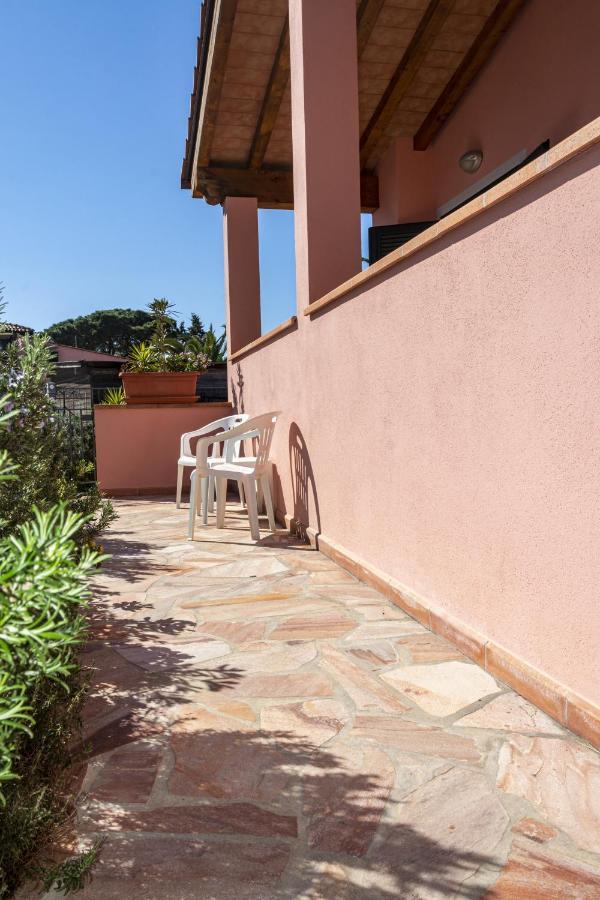 Appartamenti La Casina Porto Azzurro Eksteriør bilde