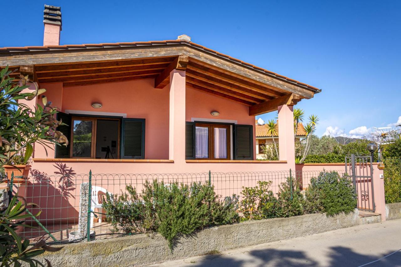 Appartamenti La Casina Porto Azzurro Eksteriør bilde