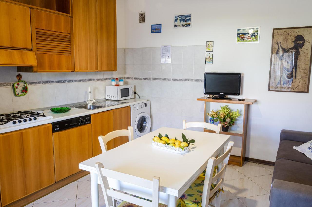 Appartamenti La Casina Porto Azzurro Eksteriør bilde