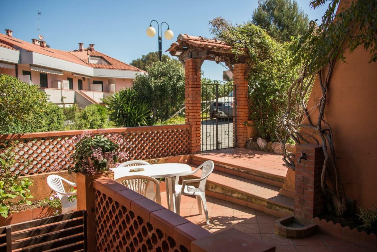 Appartamenti La Casina Porto Azzurro Eksteriør bilde